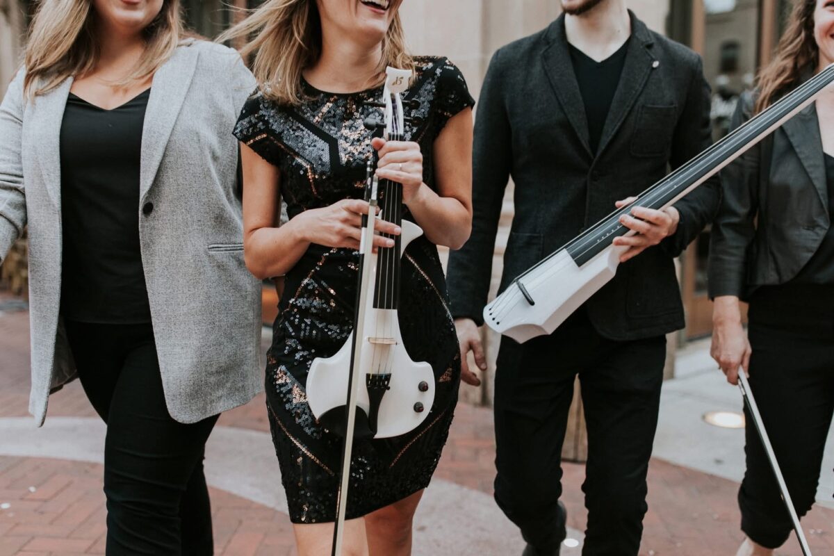 Band Photo of Vivace Live
